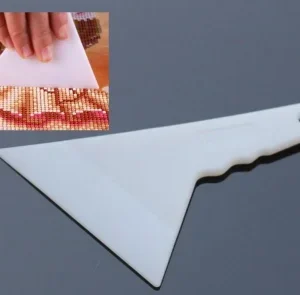 Plastikowa szpachelka korektor do wyrównywania diamentów